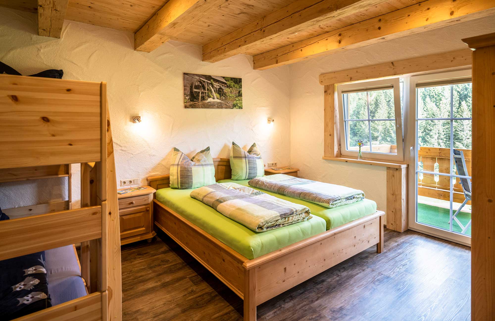 Schlafzimmer 1